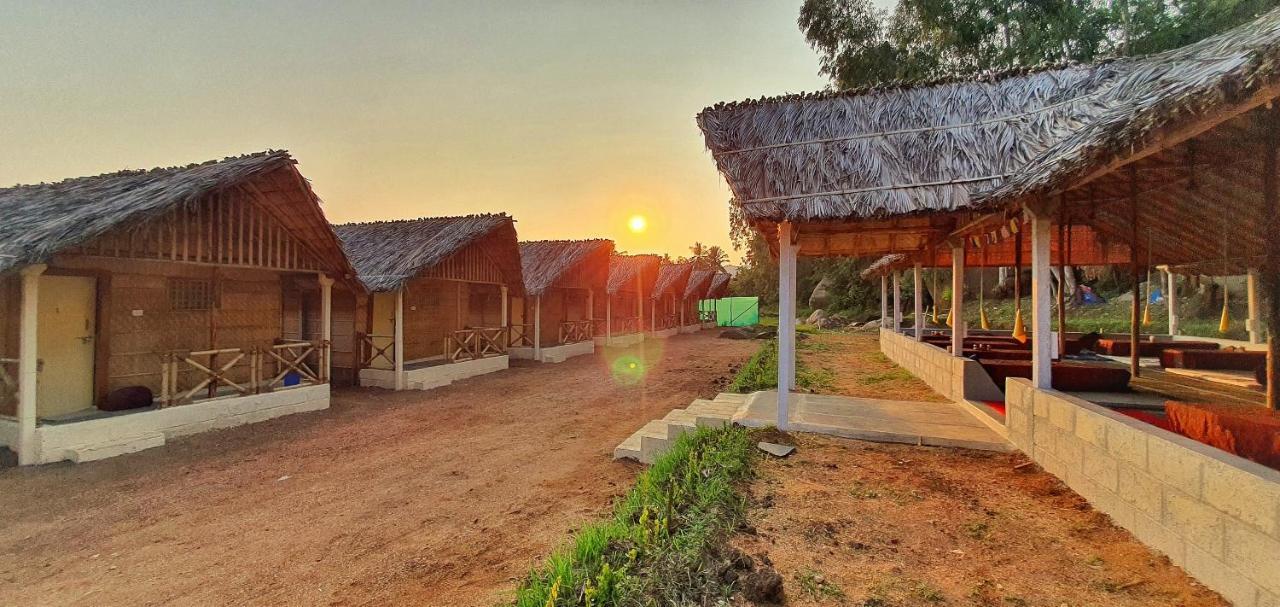 Guest house Lazy Panda Hampi